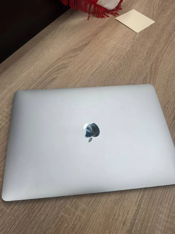 MacBook Air 13″ 2019, 15 штук 1
