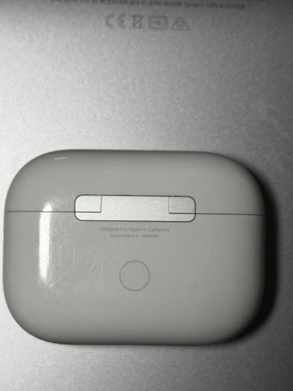 Airpods Pro 1-го поколения, Airpods Pro 2-го поколения, Apple Watch SE 2-го поколения