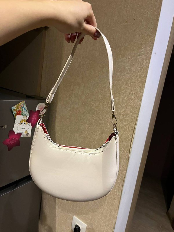 Джинсовая куртка, белая сумка, брюки размер М 2