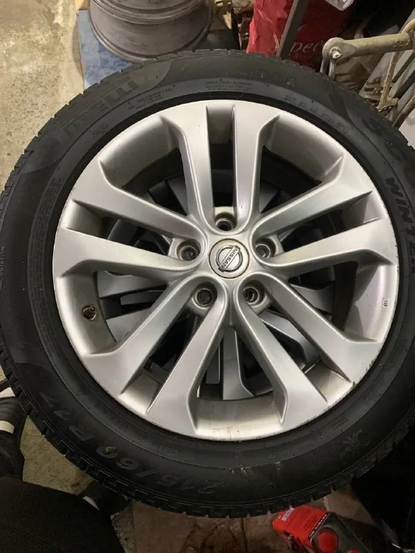Диски с зимней резиной Pirelli Scorpion 215/60 R17 1
