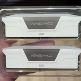 Оперативная память Corsair Vengeance RGB DDR5 32GB 3