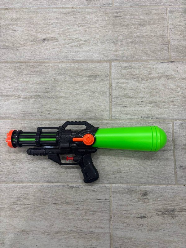 Водяной пистолет