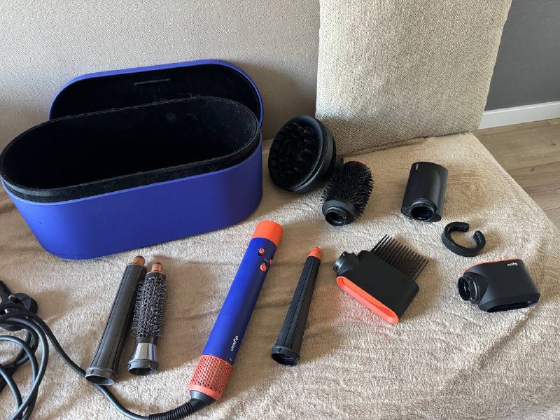 Dyson Airwrap i.d. HS08 с насадками и комплектом