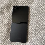 Samsung Galaxy Z Flip 7 1