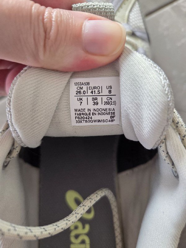 Кроссовки ASICS 1550 женские размер 26 см 6