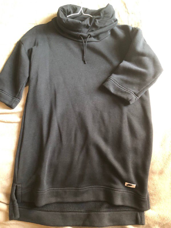 Курточка CopCopine, Свитерок Uniqlo, Джинсовая куртка Benetton, Платье, Майка Nike, Лонгслив 5