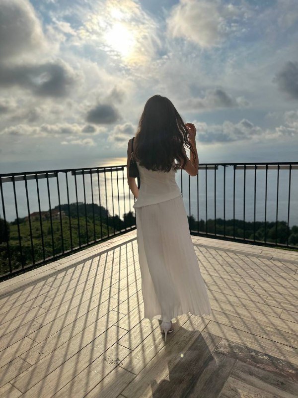 Белое женское платье размер S