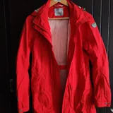 Джинсовка H&M, куртка-каสูха H&M, ветровка Esprit, рубашка Quechua, куртка Icepeak 9