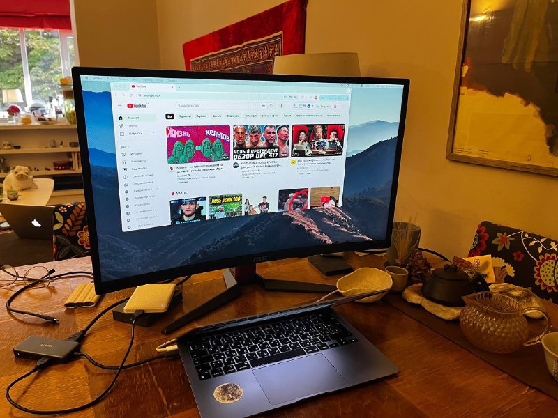 Игровой монитор MSI optix G27C2 изогнутый 27" 1
