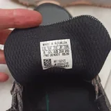 Кроссовки Adidas 1