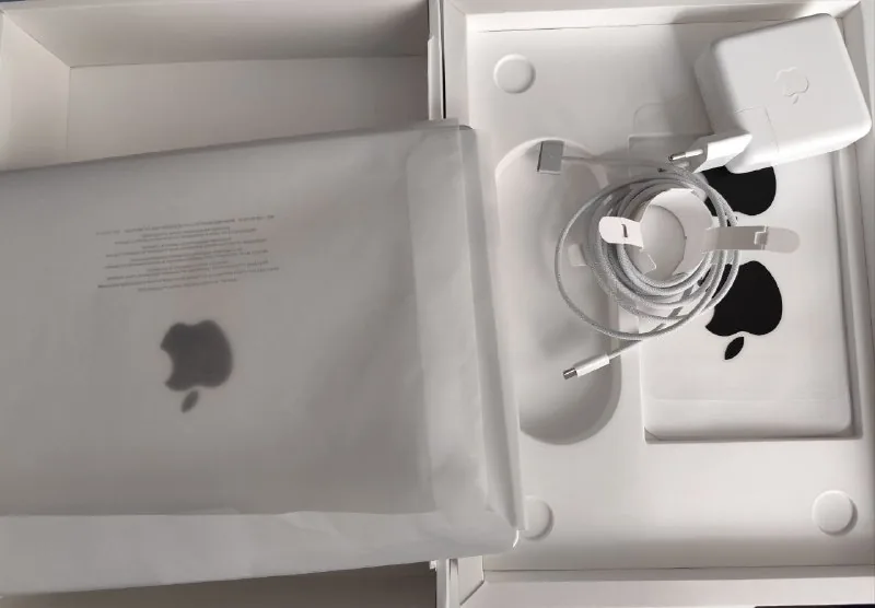 MacBook Pro 14 M1 16/512 1