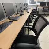 Компьютерные кресла, столы, мониторы, системные блоки, проекторы 1