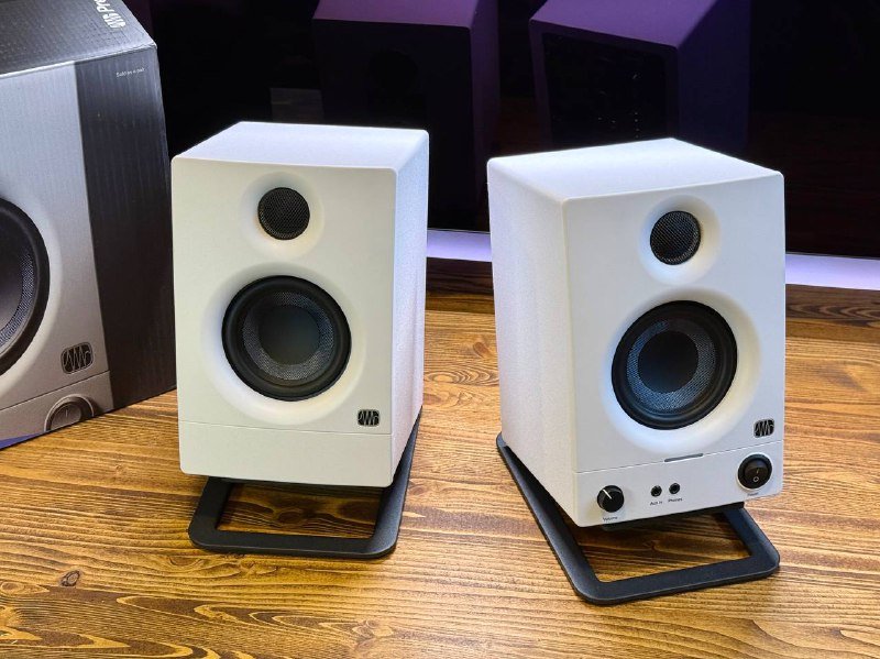 Студийные мониторы PreSonus Eris 3.5 2nd, настольные стойки Kanto S4