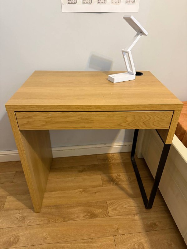 IKEA стол