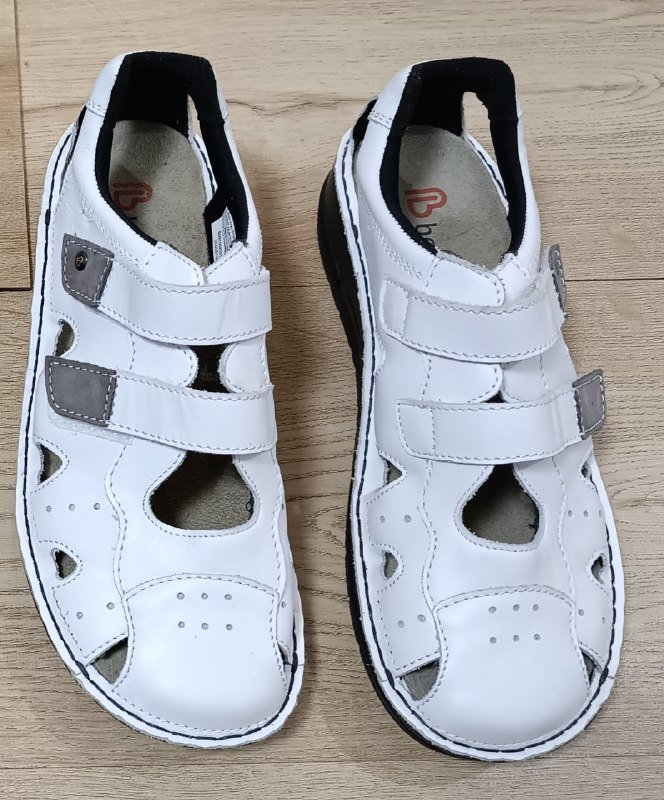 Ортопедические сандалии и городские кроссовки 2