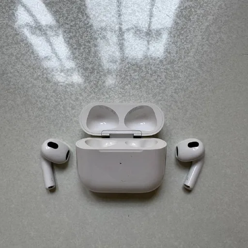 AirPods 3, кейс MagSafe, Lightning-кабель