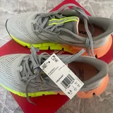 Женские кроссовки Reebok Floatzig 2 3