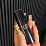 Контур-стик Charlotte Tilbury, тональная основа MAC, тональный стик Dior, хайлайтер Kiko, тональная сыворотка Clarins 6