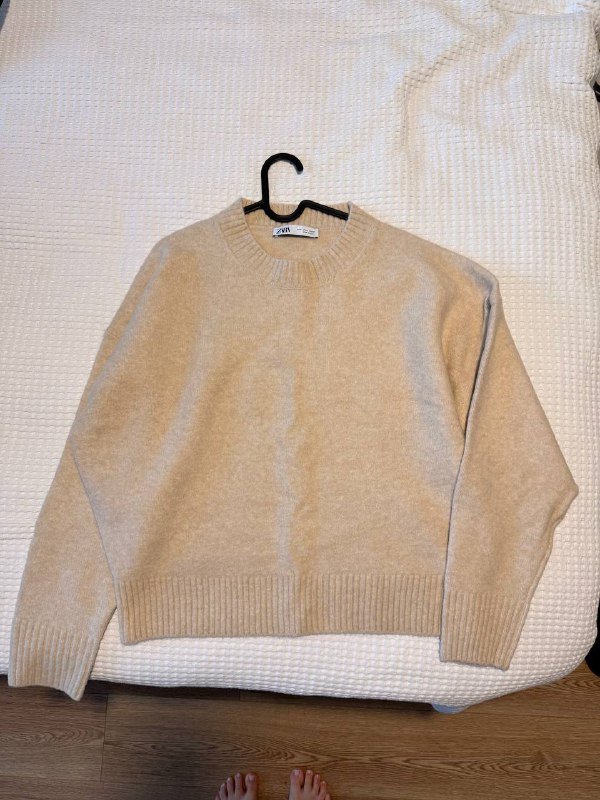 Джемпер ZARA, джинсовое платье ZARA, куртка ostin, бомбер oysho, тренч