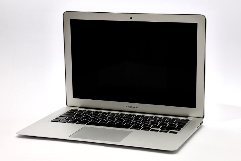 MacBook Air 2017 13.3" Intel Core i5 8/128GB
