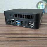 Minisforum UM560XT 2