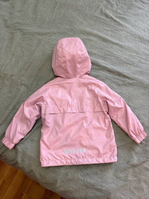 Детская ветровка размер 104