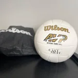 Новый волейбольный мяч Wilson с лицом Уилсона 2