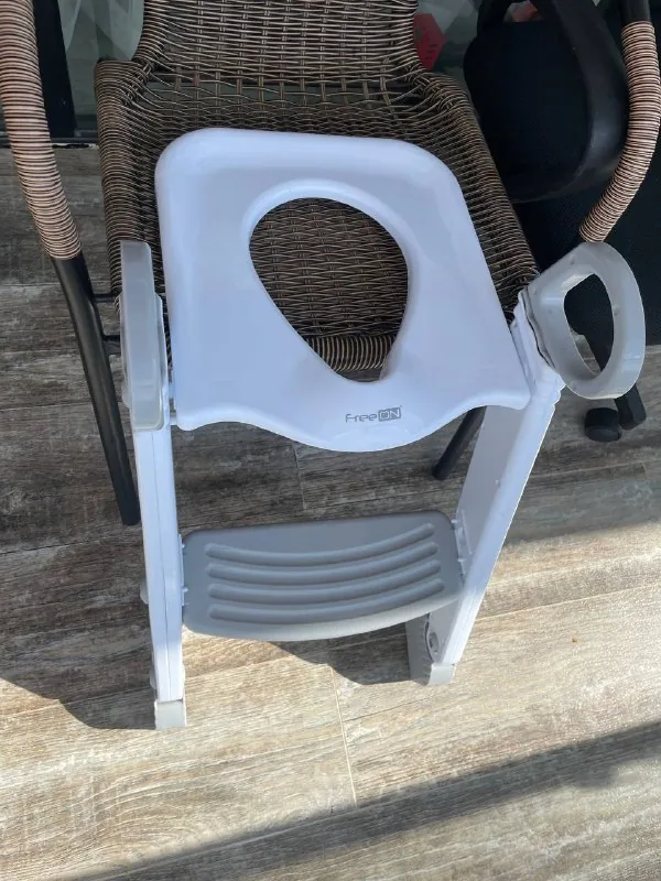 Children’s toilet seat 1