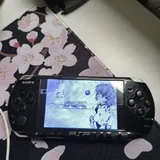 PSP 2000, чехлы, зарядка, USB кабель 2