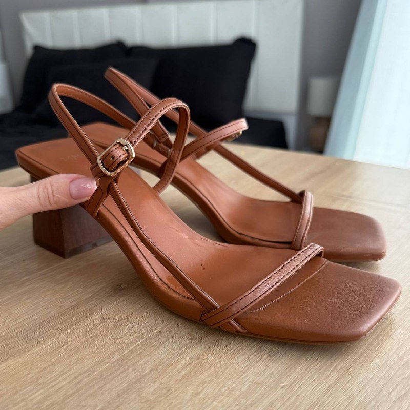 Черные босоножки Charles and keith, Коричневые босоножки Mango 37 размер 3