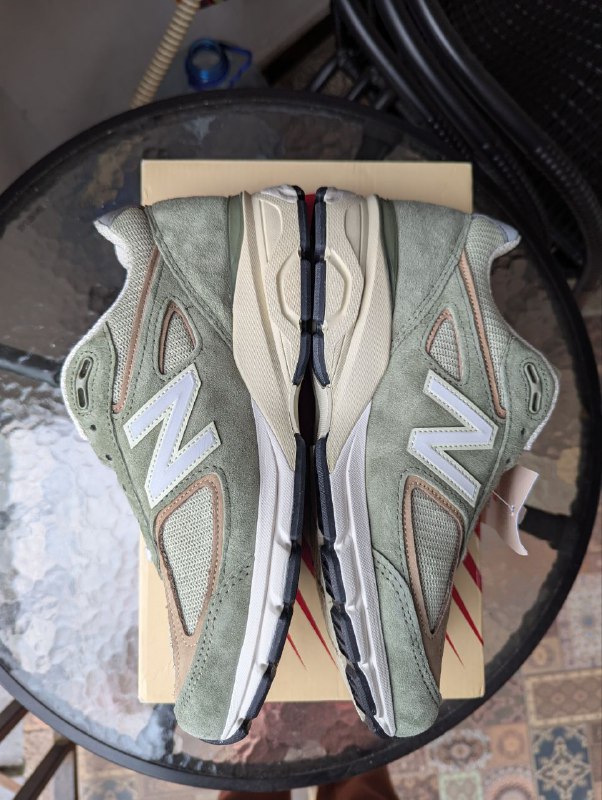 кроссовки New Balance 990v4 3