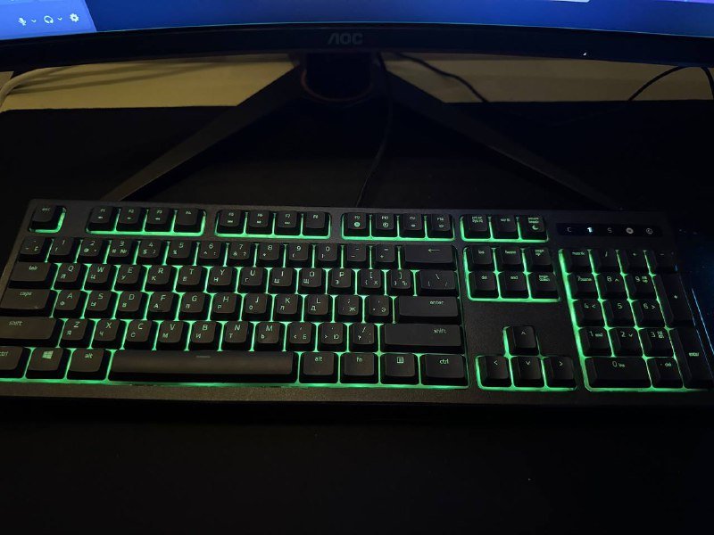 Razor Ornata Chroma клавиатура 2