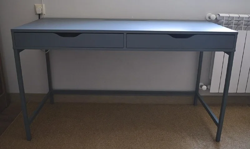 Письменный стол IKEA ALEX 1