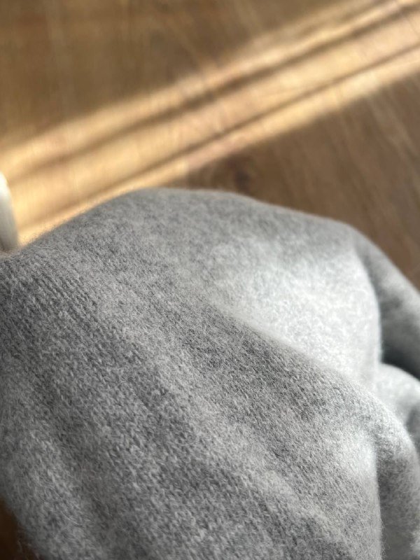 Свитер Diesel с эффектом дырок, 75% альпака, XS-S 8