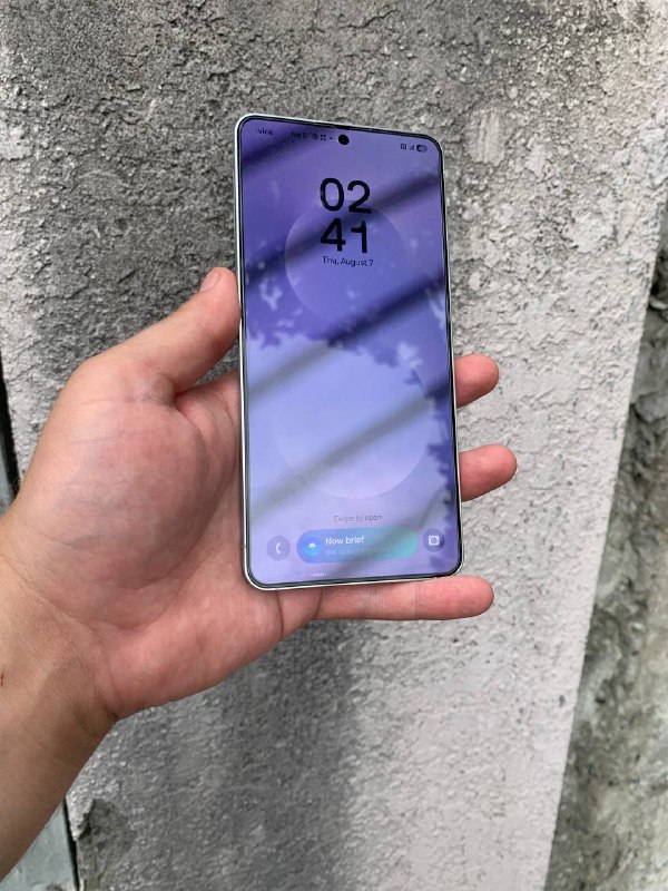 Samsung S25 Edge 12/256 Titanium Ice Blue 3