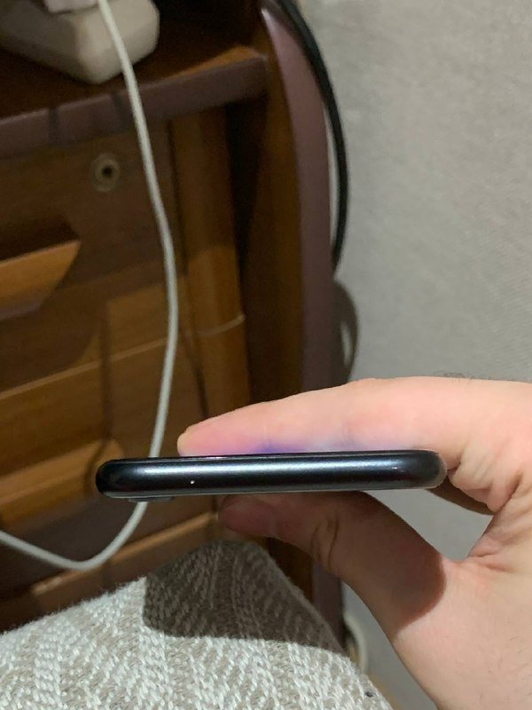 iPhone SE 2020 64gb 7