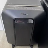 Офисный шредер Fellowes LX200 1