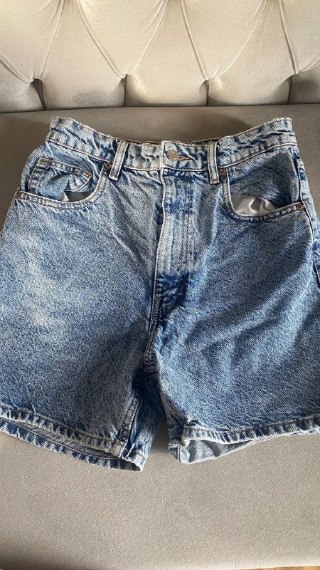 Zara women's shorts, men's bags 4