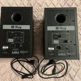 JBL 305p MKII студийные мониторы, стойки 2