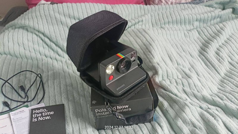 Полароид Polaroid Now фотоаппарат с кейсом 5