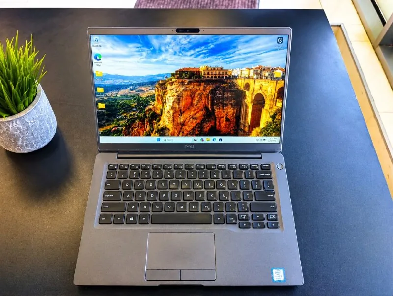 Dell 7400 laptop