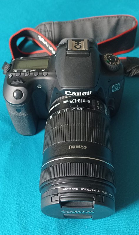 Canon EOS 60D с объективом EF-S 18-135mm, фильтрами и рюкзаком 3