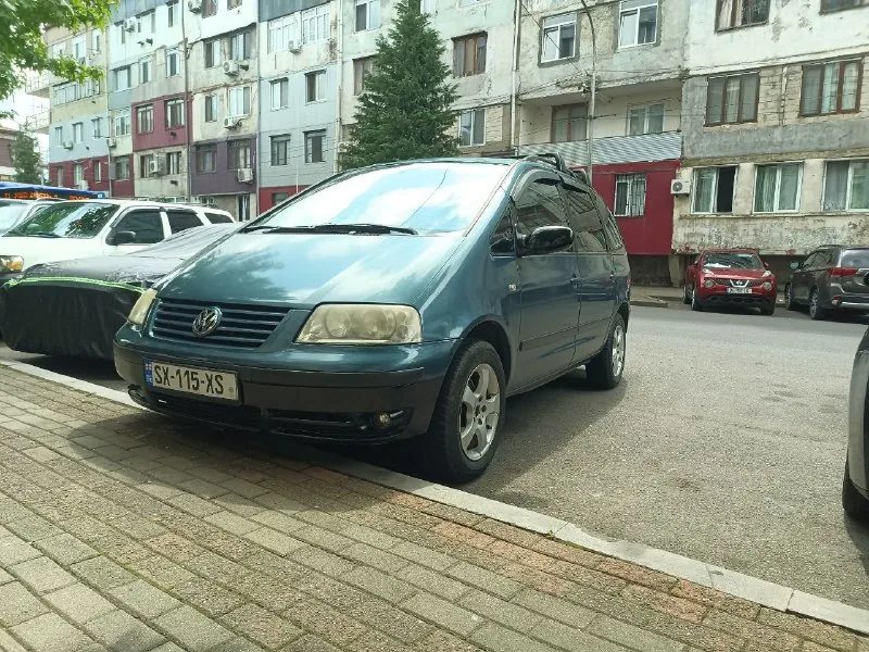 Volkswagen Sharan 2003 1