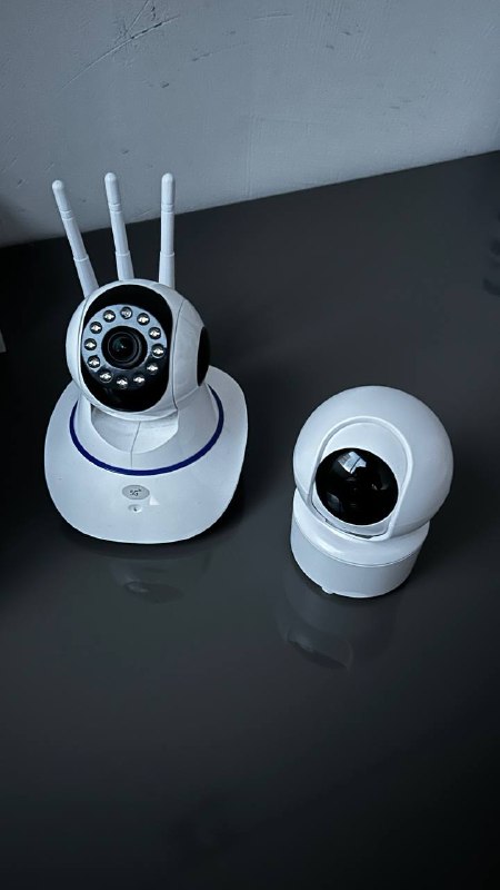 Духовка, Дженга, настольные игры, пазлы, две Wifi камеры, два стола 5