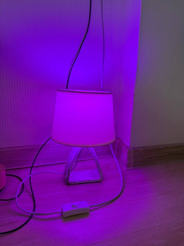 Лампа, смарт лампочка