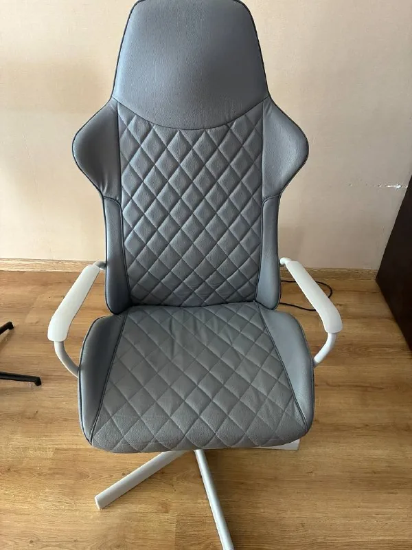 Стул компьютерный IKEA 1