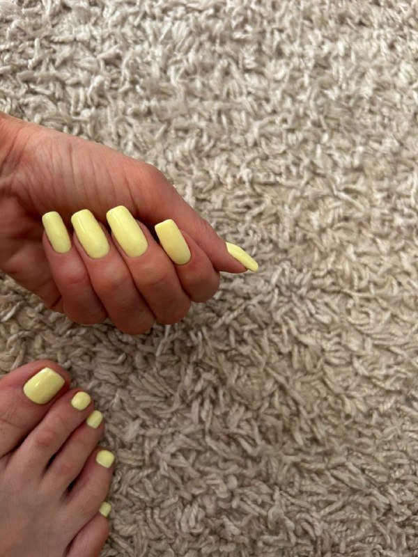 Маникюр, педикюр, наращивание ногтей