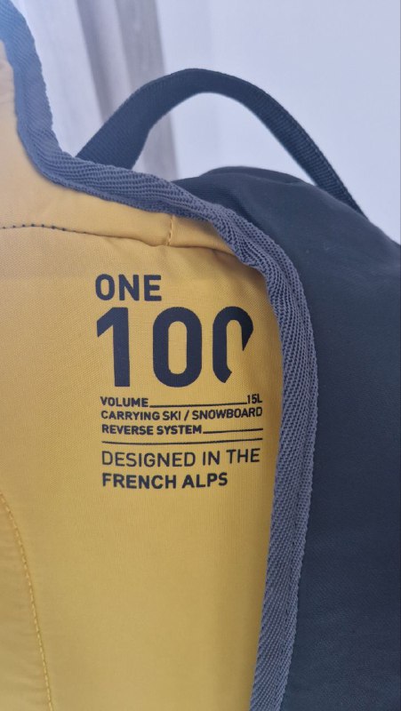 Перчатки Helly Hansen, рюкзак Wedze, штаны Spyder, шапка Paul & Shark 4