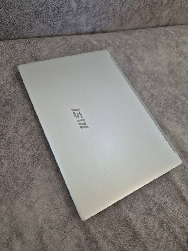 Ноутбук MSI Core i5 8ГБ 256ГБ SSD 14"