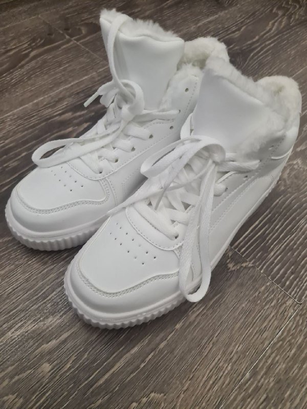 Новые кроссовки полуботинки 37 размер